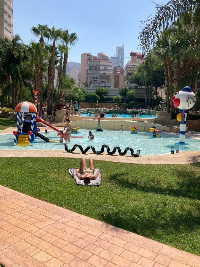 Rascacielo Bonito Mirando Al Mar Appartement Benidorm Buitenkant foto